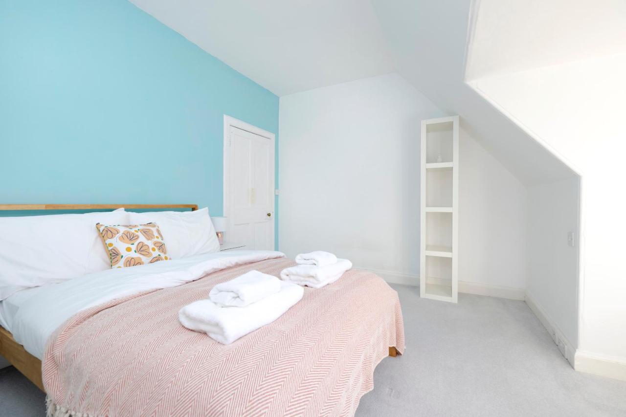 Joivy Delightful Flat With Parking Appartement EDI Buitenkant foto