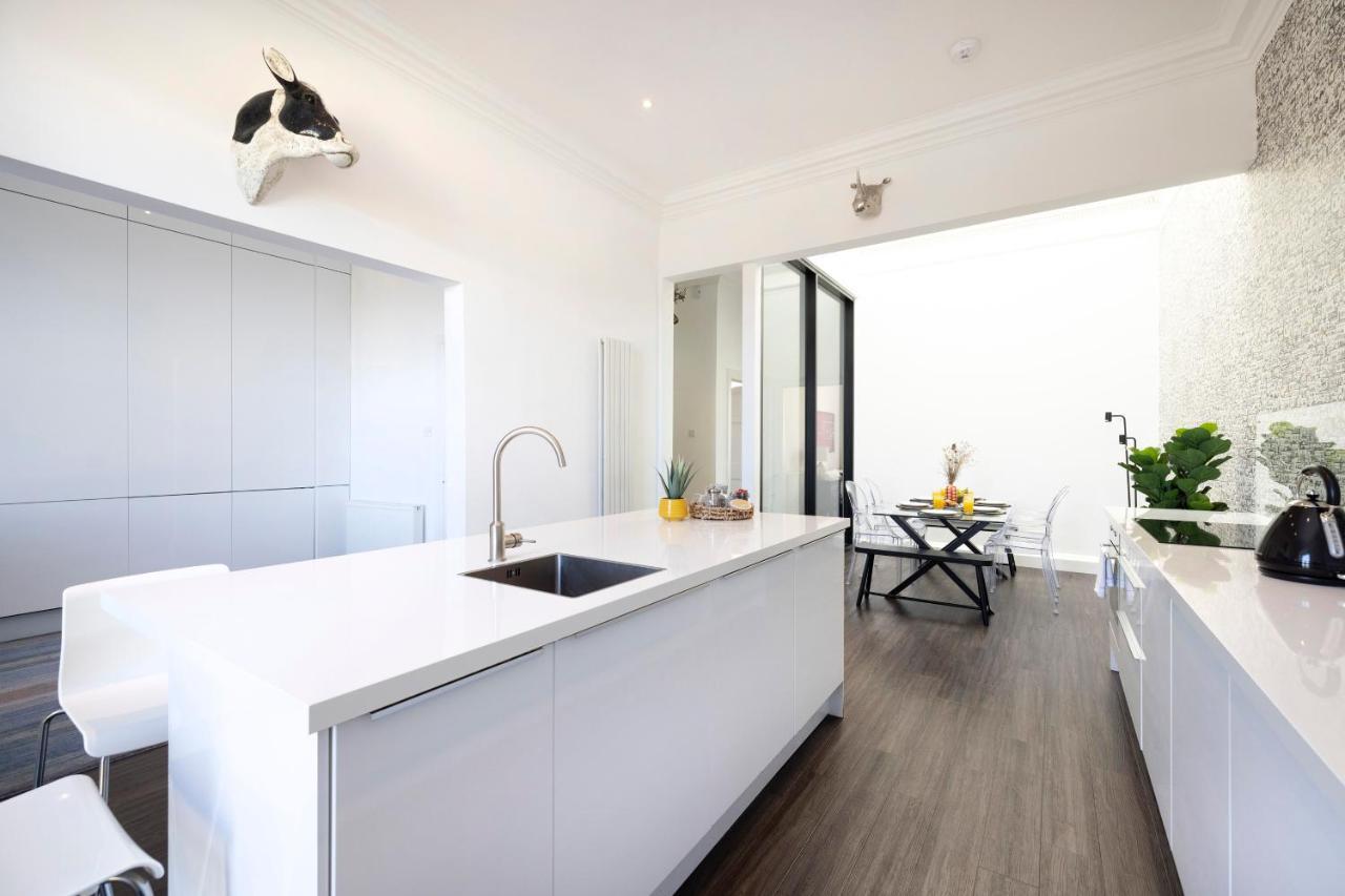 Joivy Delightful Flat With Parking Appartement EDI Buitenkant foto